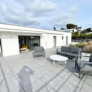 https://luxury-haut-standing-vue-mer-dexception-320.inbrittany.com
